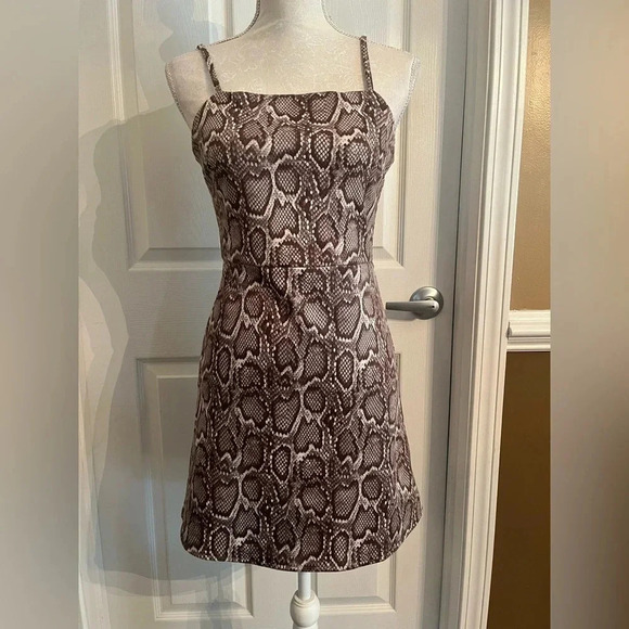 SHE + SKY SNAKE PRINT
DRESS SIZE SMALL - Picture 3 of 8